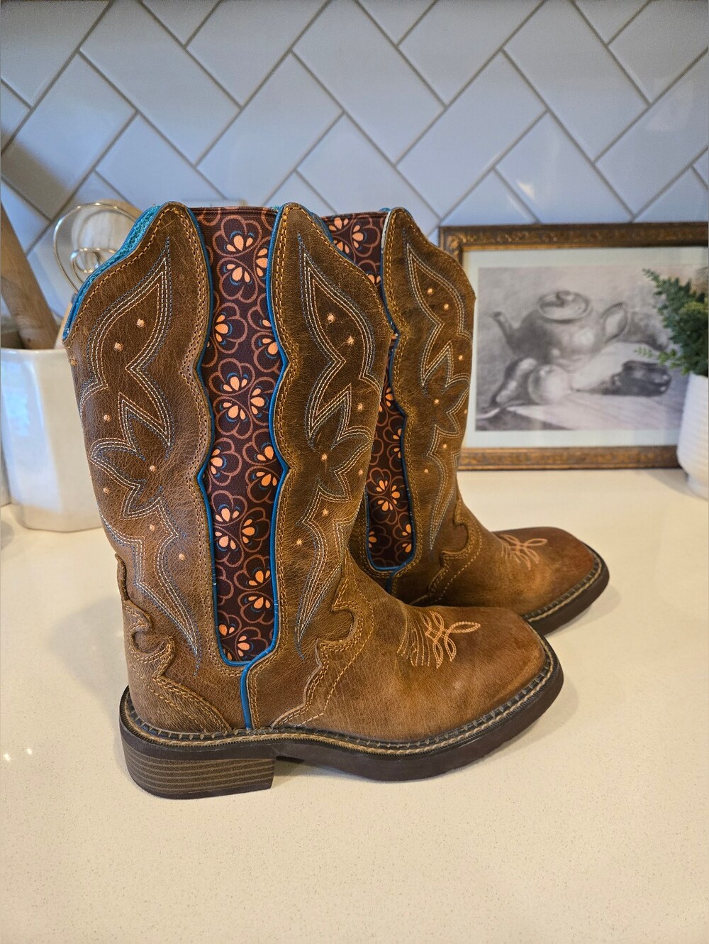 Justin Boots Women’s Brown Western Pull-On Boots with Floral Detail